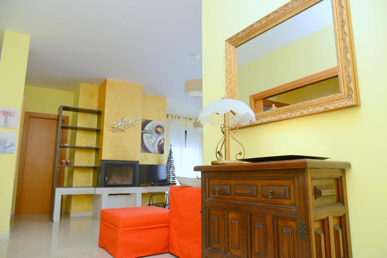 "La Casa Di Mariagrazia" Appartamento 4 Locali Sammichele Di Bari Bagian luar foto