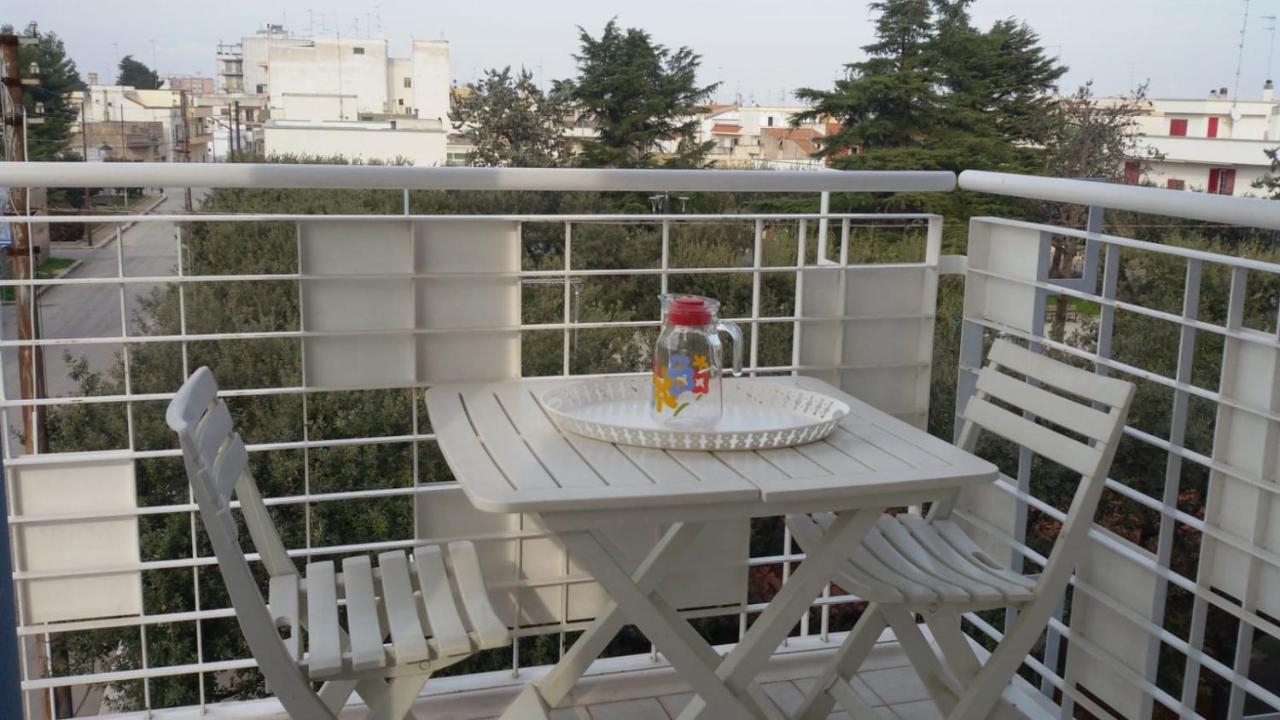 "La Casa Di Mariagrazia" Appartamento 4 Locali Sammichele Di Bari Bagian luar foto