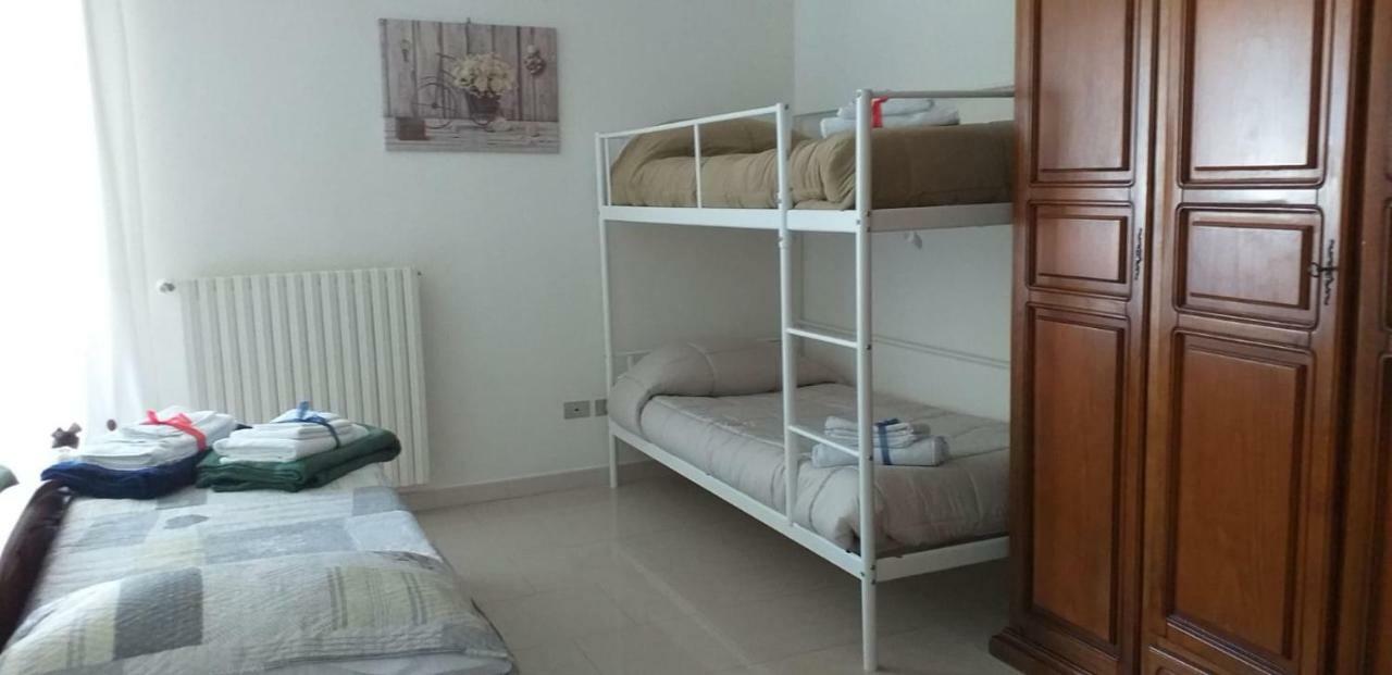 "La Casa Di Mariagrazia" Appartamento 4 Locali Sammichele Di Bari Bagian luar foto